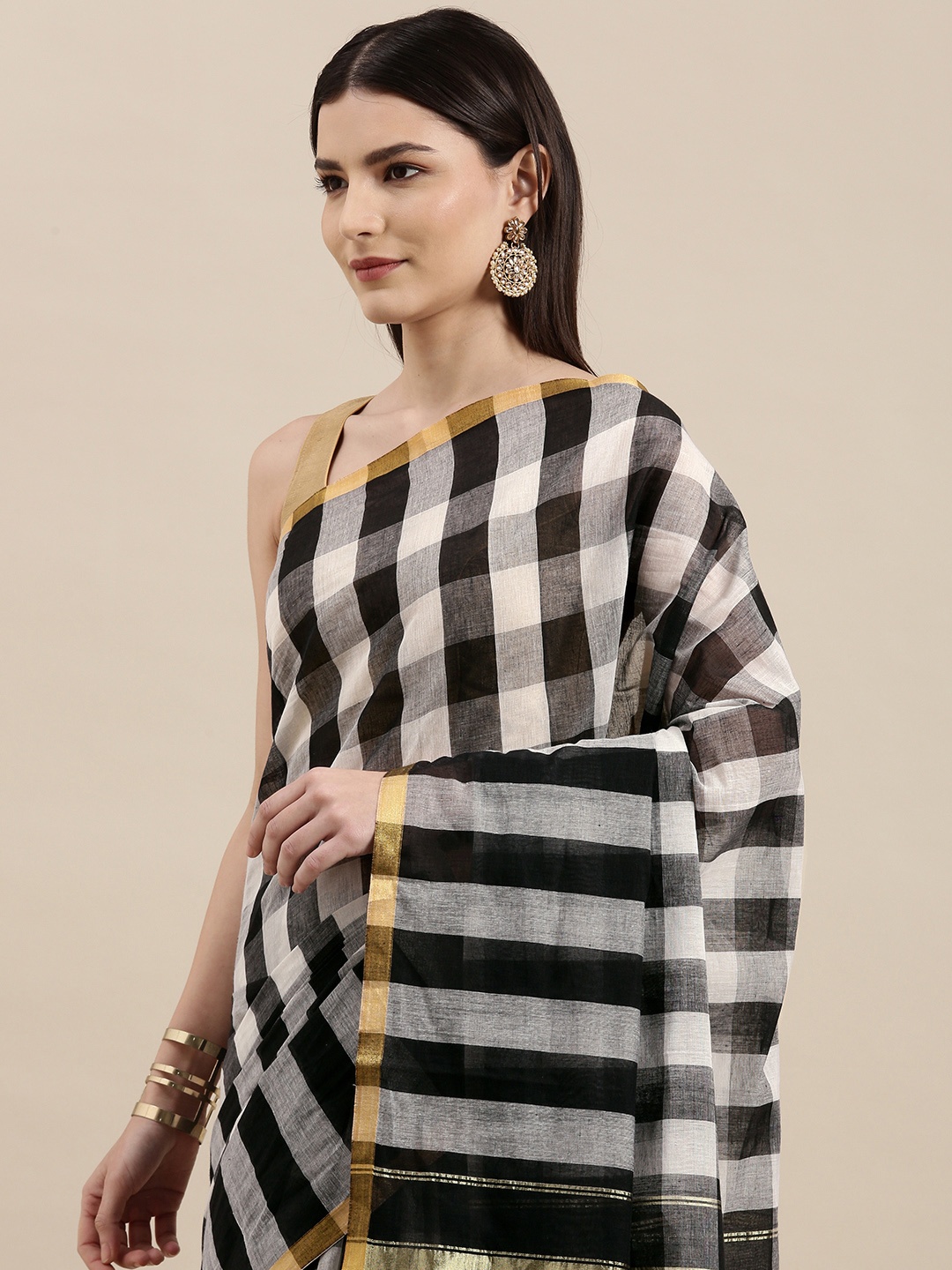 

KALINI Black & White Checked Zari Pure Cotton Narayan Peth Saree