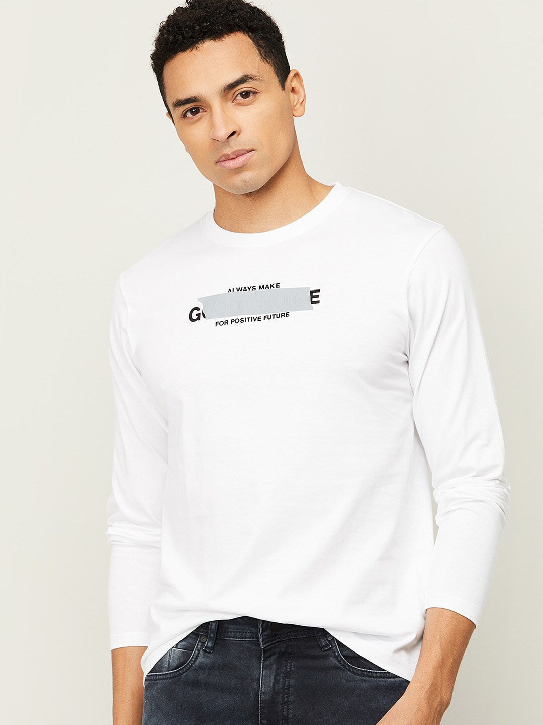 

Bossini Men White Typography Printed Applique T-shirt