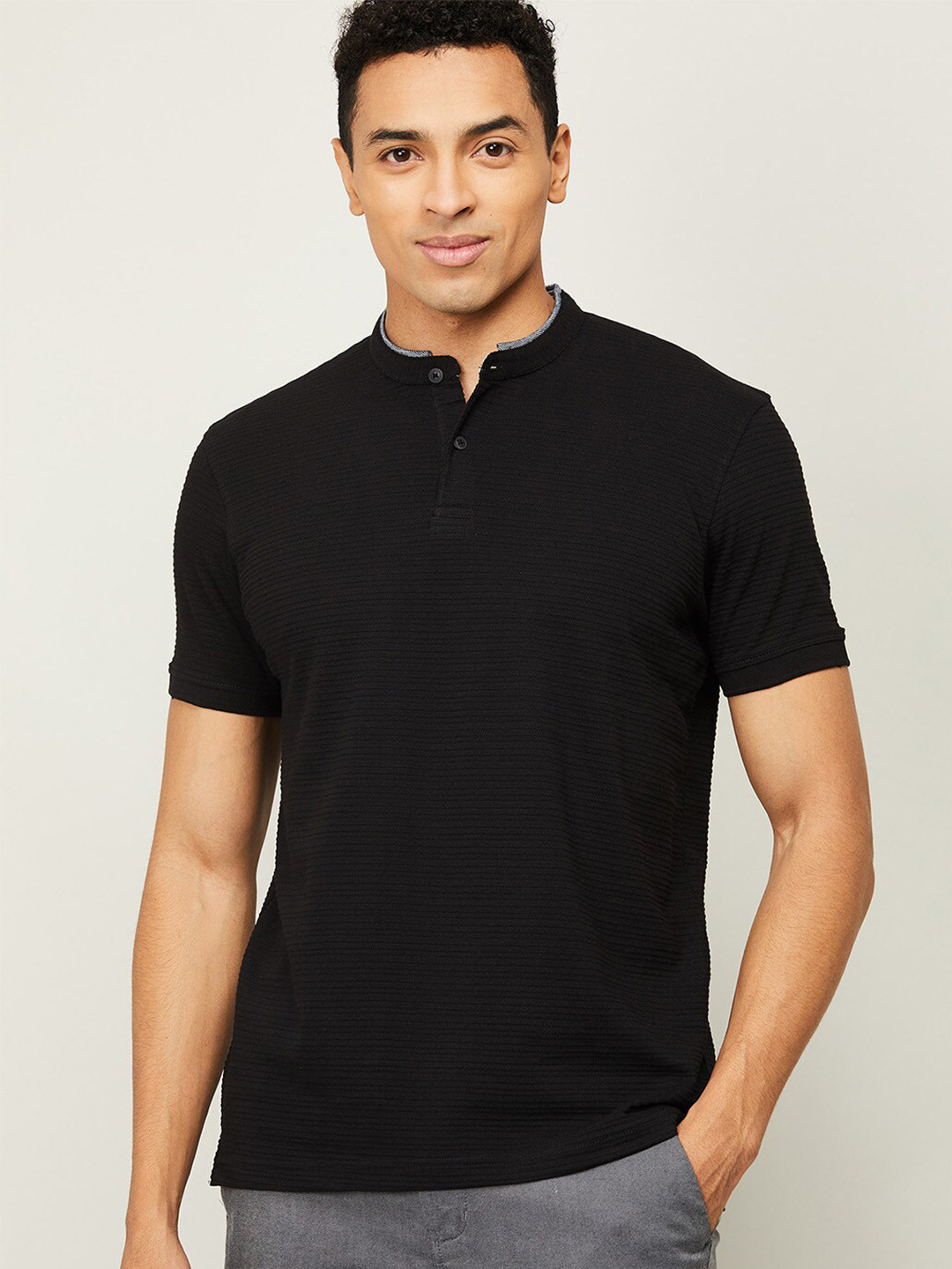 

CODE by Lifestyle Men Black Solid T-shirt