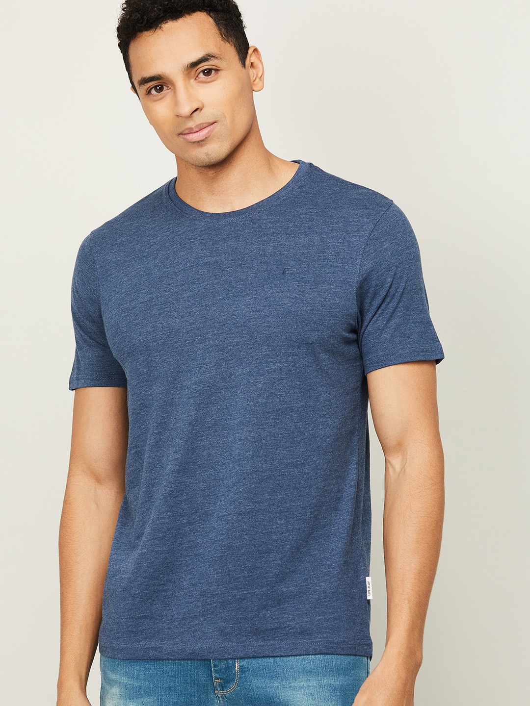 

Fame Forever by Lifestyle Men Blue Raw Edge T-shirt