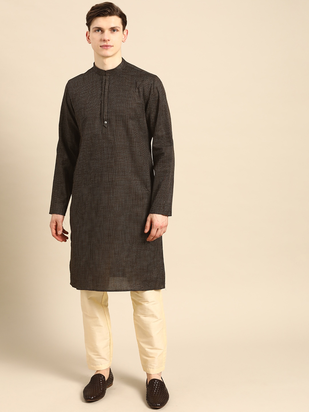 

Anouk Men Black & Cream Woven Design Kurta Set