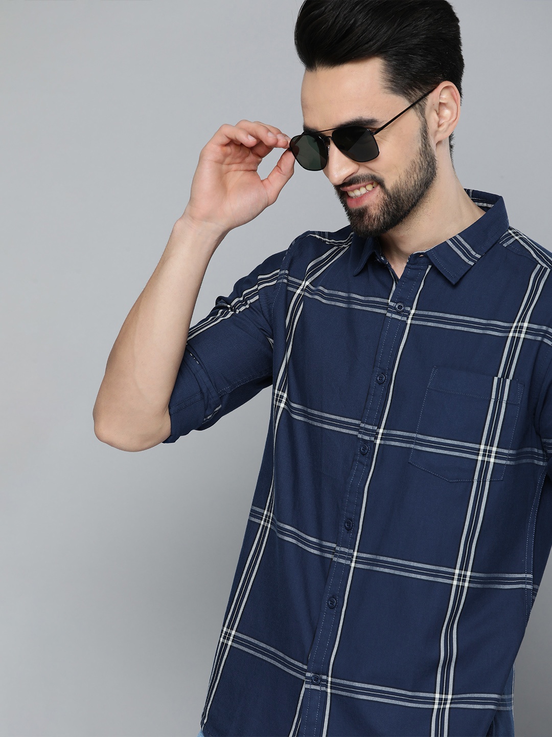 

HERE&NOW Men Navy Blue Slim Fit Checked Casual Shirt