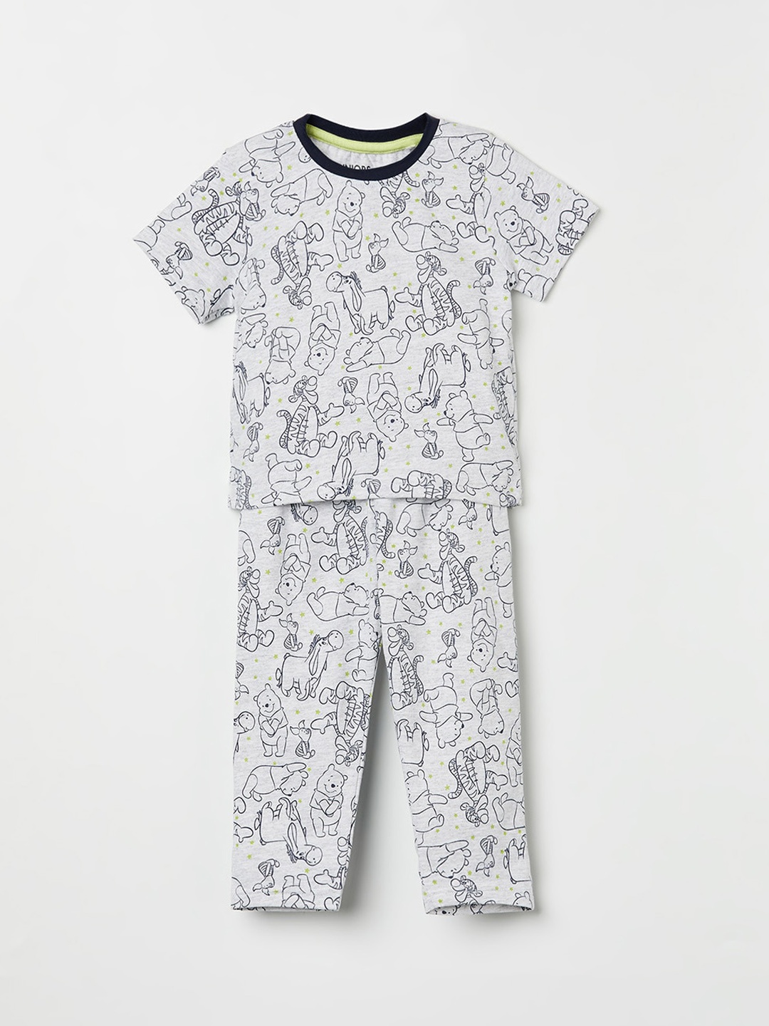 

Juniors Boys Grey Winnie The Pooh Printed Night suit