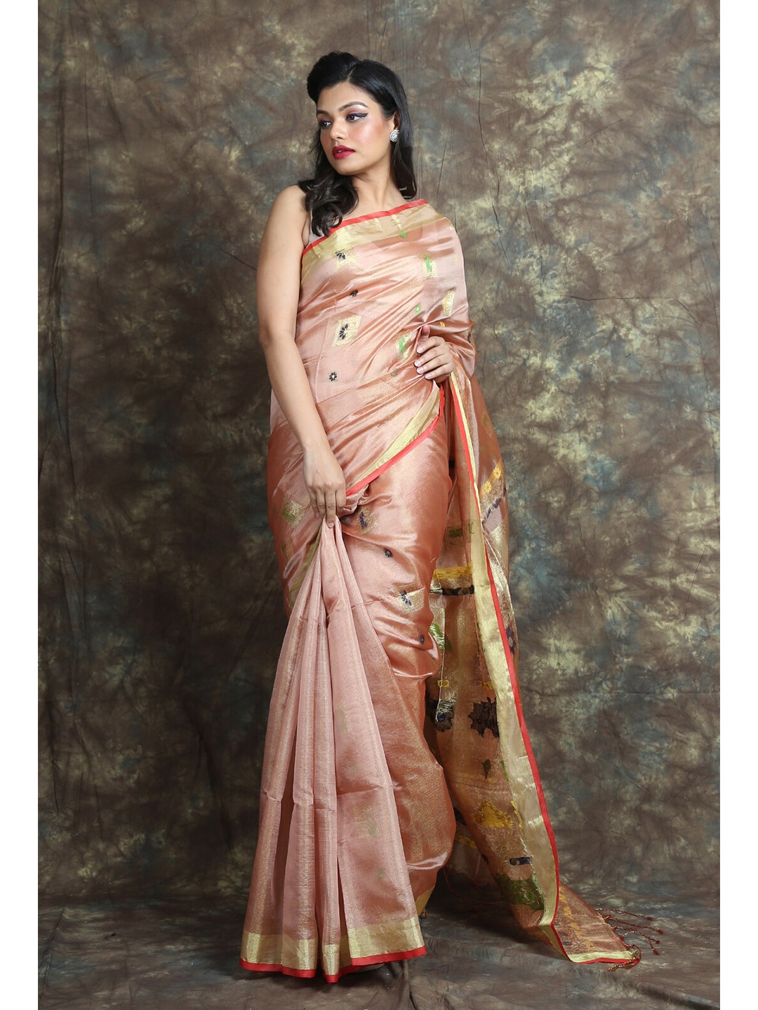 

Charukriti Peach-Coloured & Gold-Toned Woven Design Tissue Saree