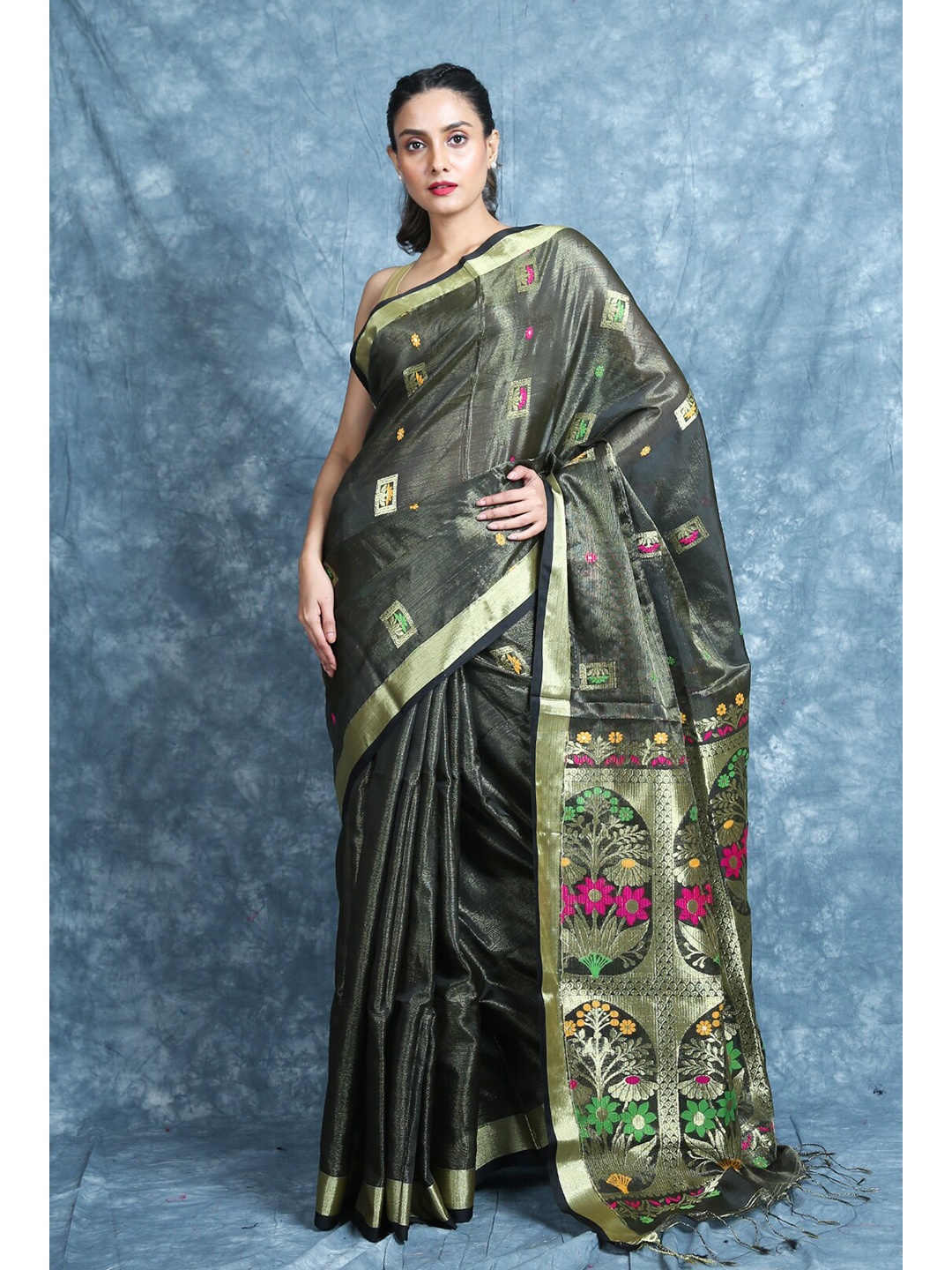 

Charukriti Black & Gold-Toned Woven Design Zari Tissue Saree