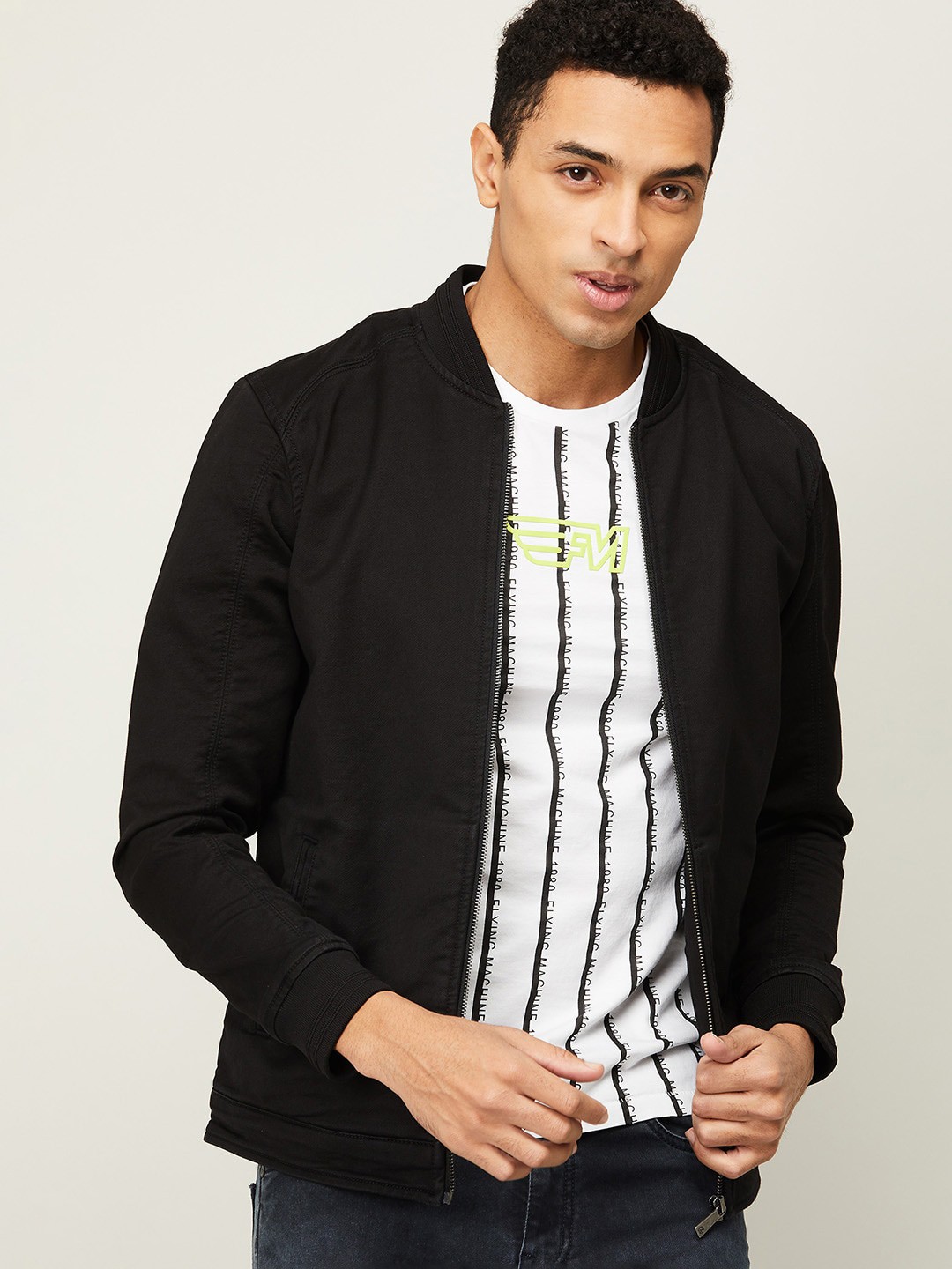 

Bossini Men Black Lightweight Outdoor Tailored Jacket