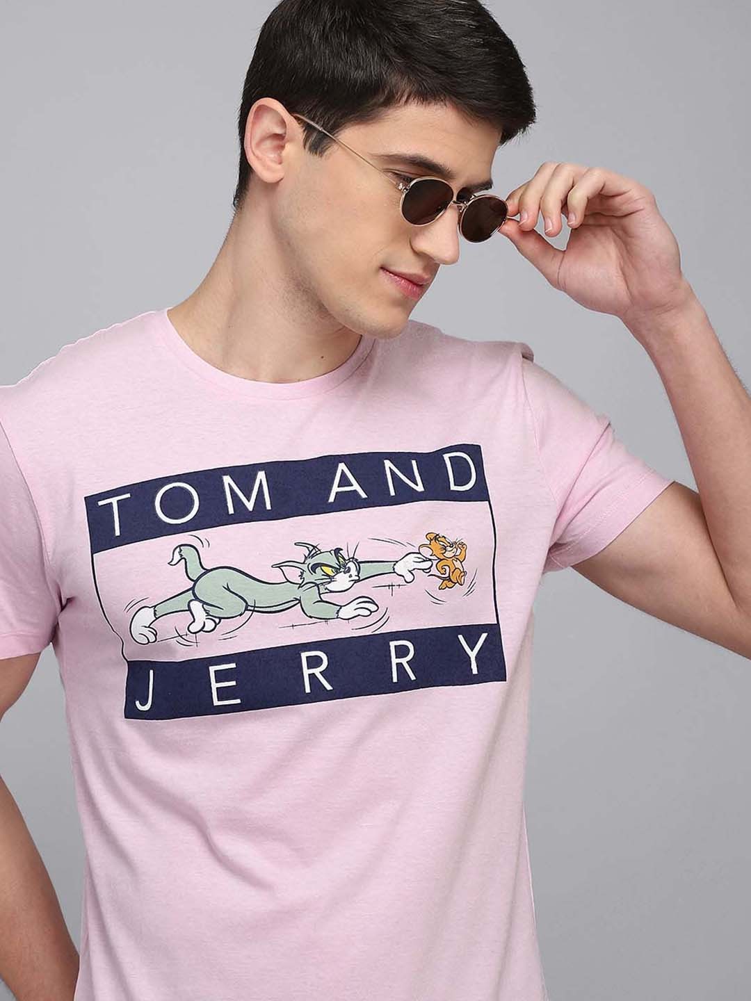 

Free Authority Men Pink Tom & Jerry Printed Pure Cotton T-shirt
