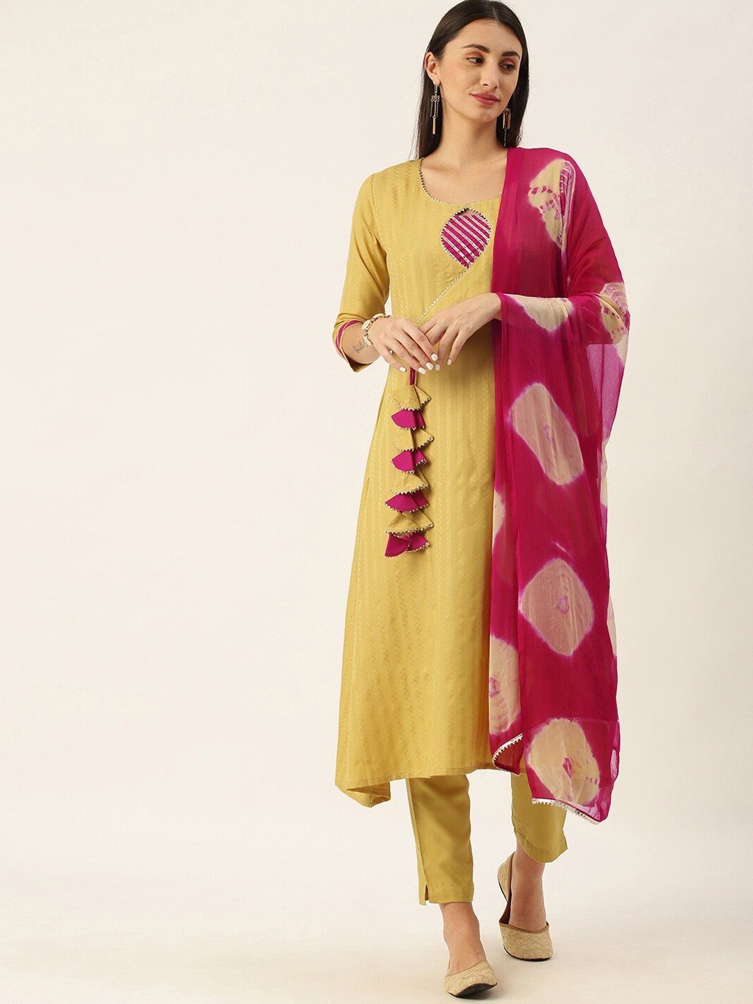 

Somras Women Gold-Toned Layered Kurta with Trousers & With Dupatta