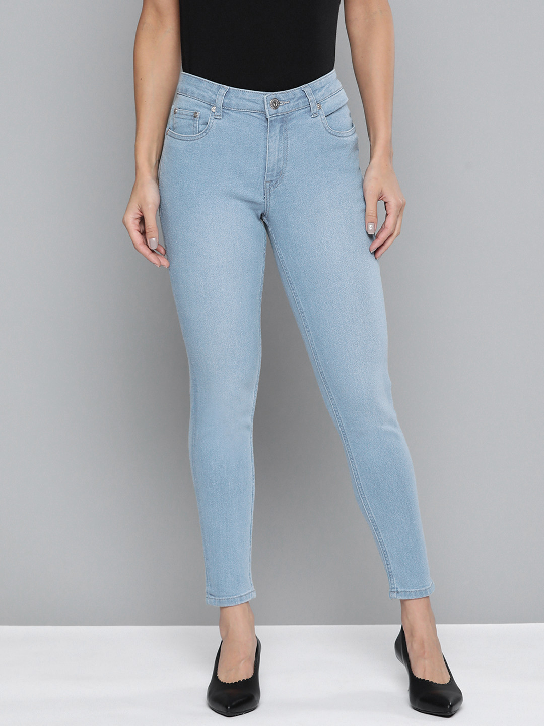

Chemistry Women Skinny Fit Light Fade Stretchable Jeans, Blue