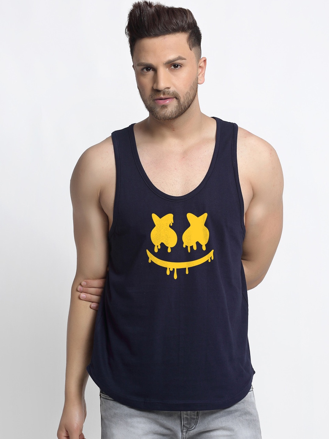 

Friskers Men Navy Blue & Yellow Printed Cotton Apple Cut Gym Vest