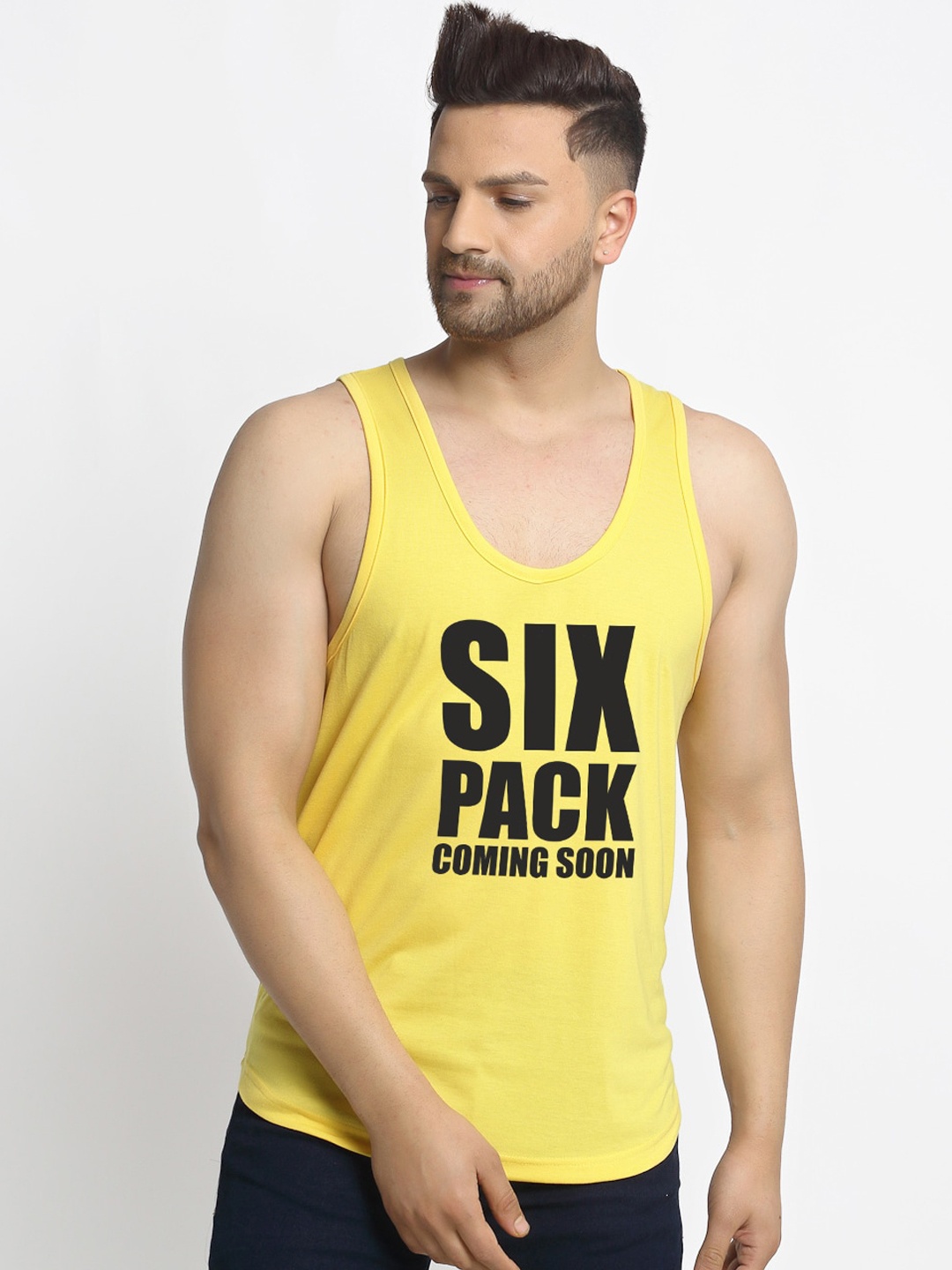 

Friskers Men Yellow & Black Printed Cotton Apple Cut Gym Vest