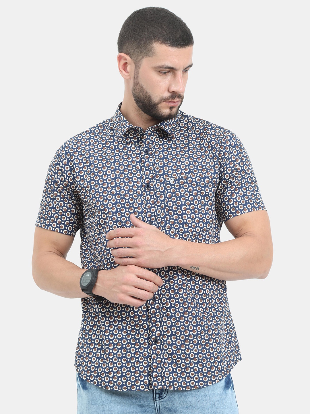 

VUDU Men Blue Comfort Printed Casual Shirt