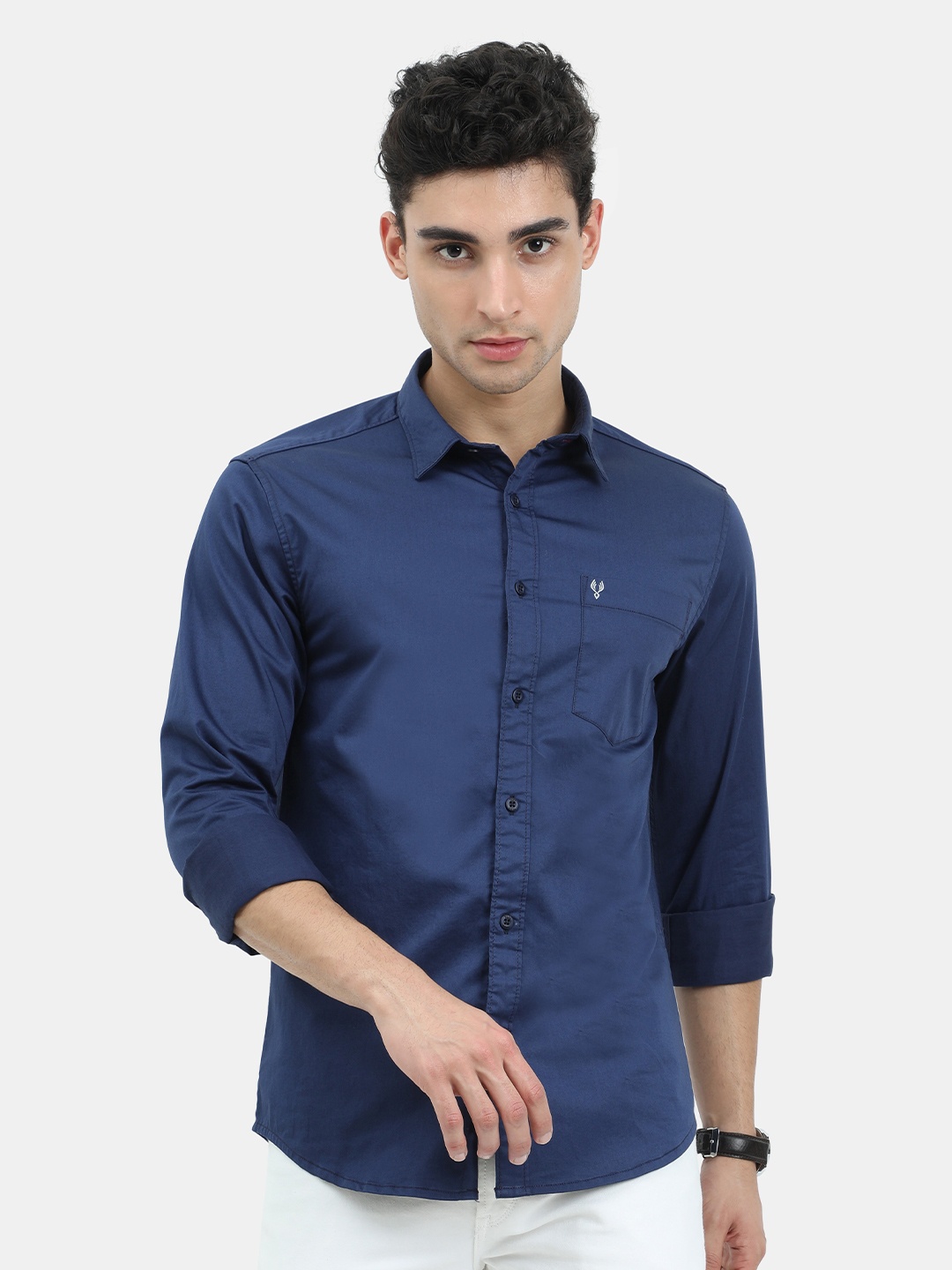 

VUDU Men Navy Blue Comfort Casual Shirt