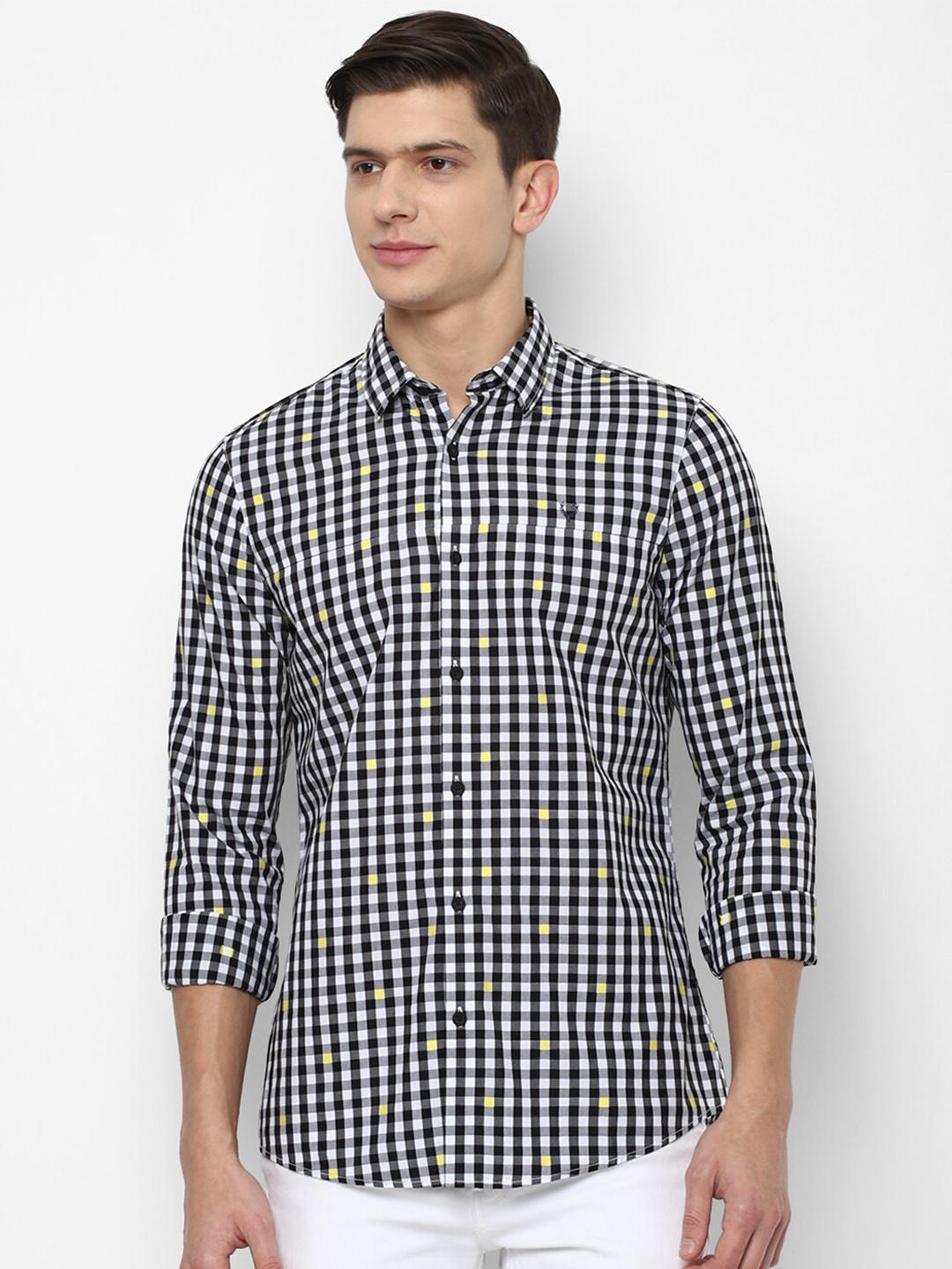 

Allen Solly Sport Men Black Gingham Checks Cotton Casual Shirt