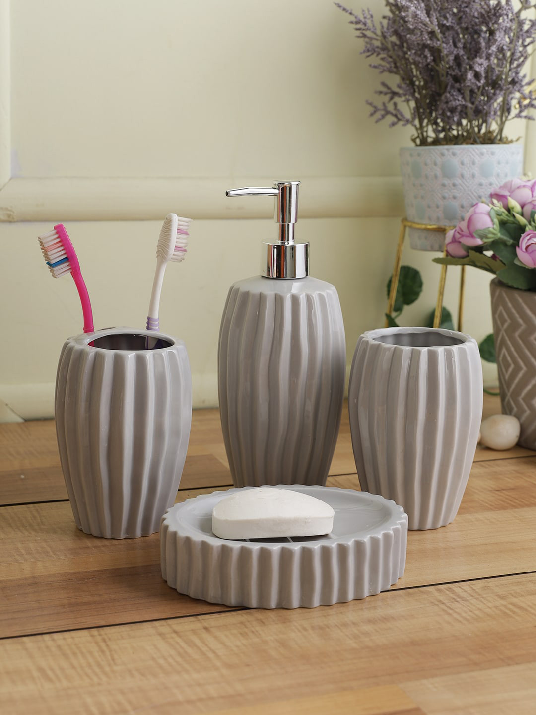 

House Of Accessories Set Of 4 Grey Striped Bathroom Accessories
