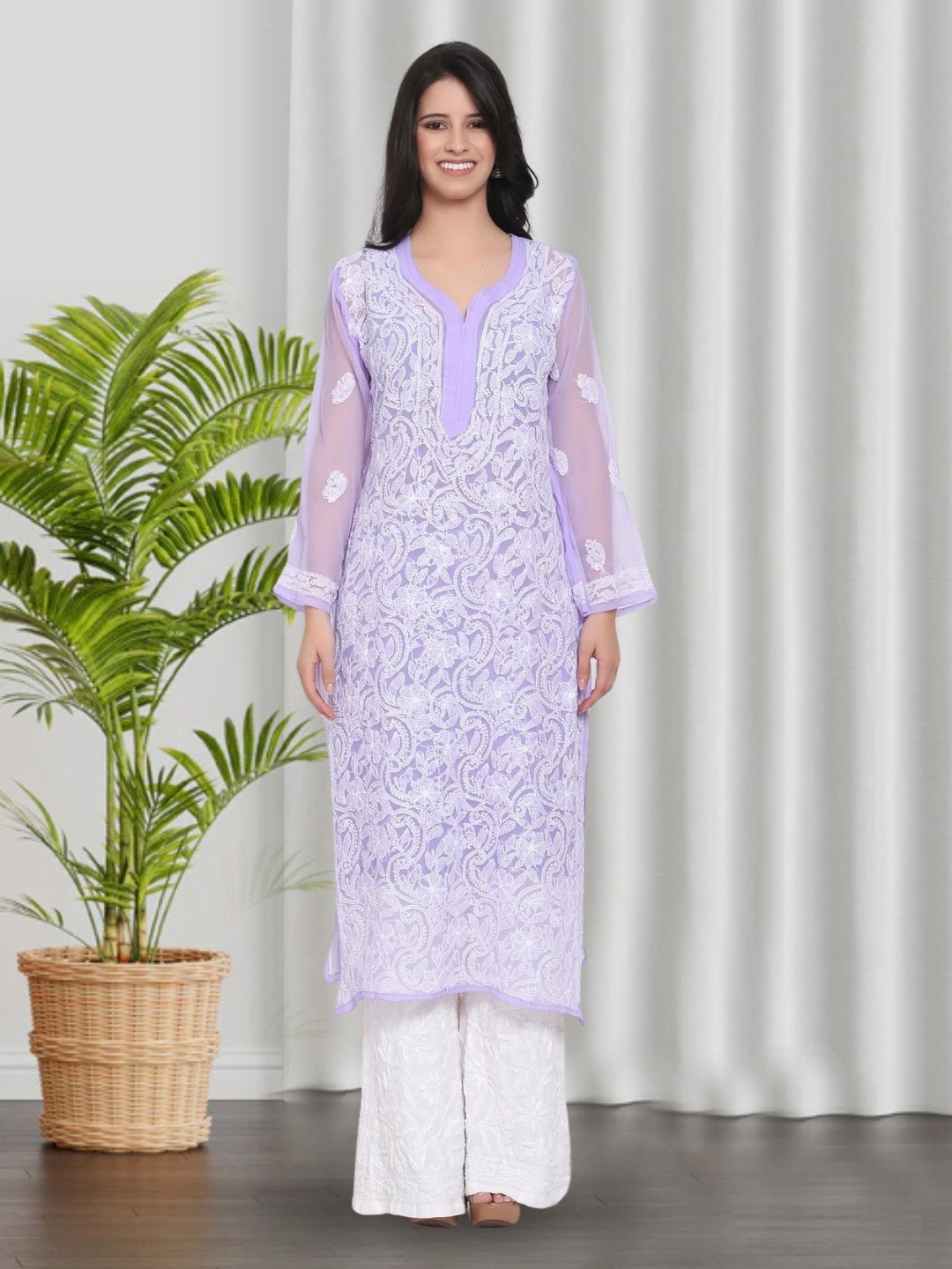 

PARAMOUNT CHIKAN Women Mauve Ethnic Motifs Embroidered Chikankari Georgette Kurta