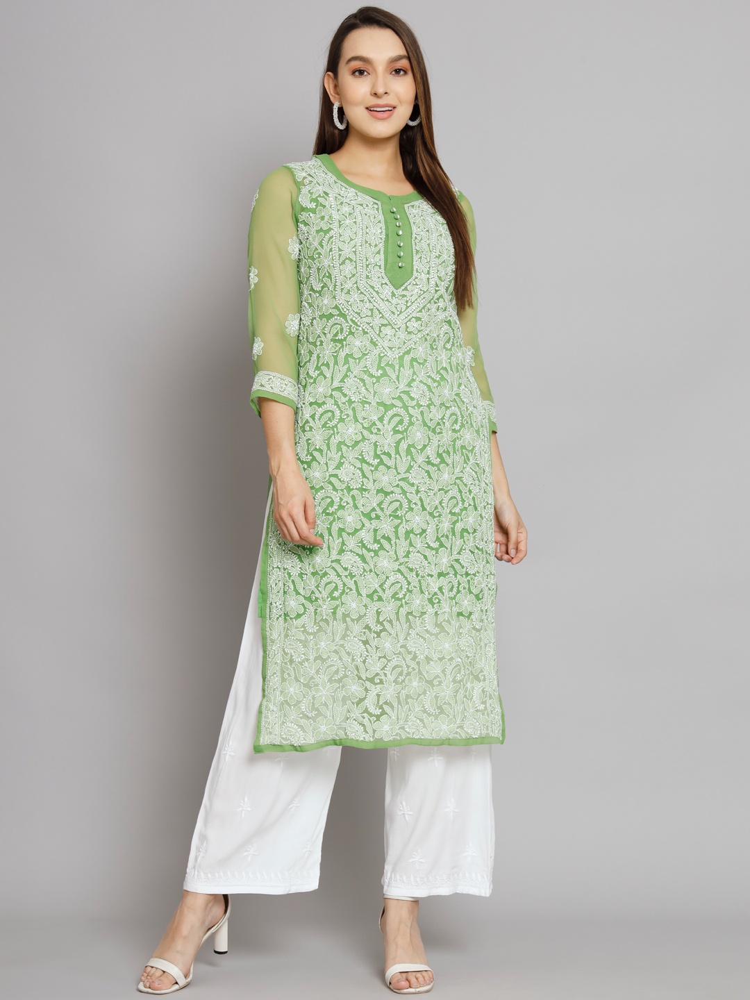 

PARAMOUNT CHIKAN Women Green Chikankari Embroidered Georgette Kurta