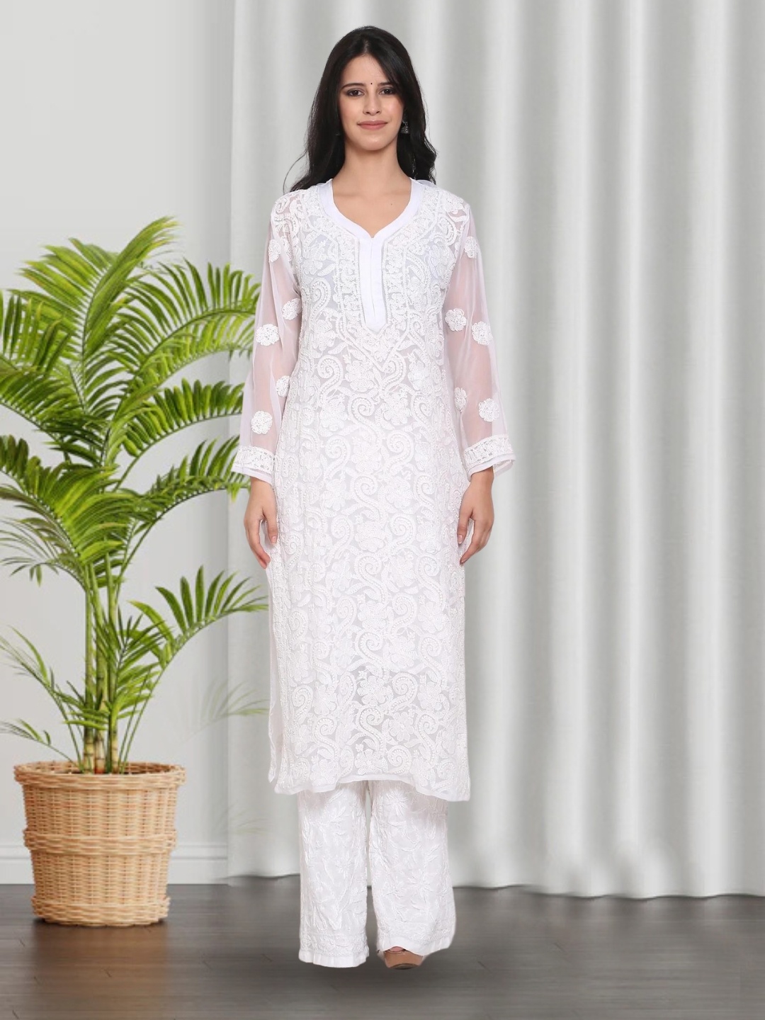 

PARAMOUNT CHIKAN Women White Ethnic Motifs Embroidered Chikankari White Romance Georgette Kurta