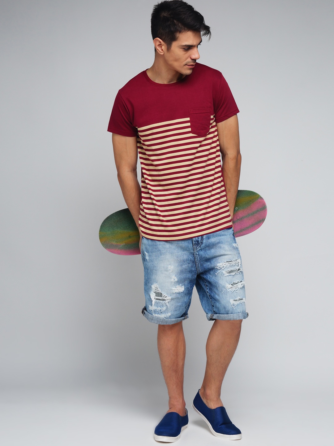 

Difference of Opinion Men Maroon & White Striped Round Neck T-shirt