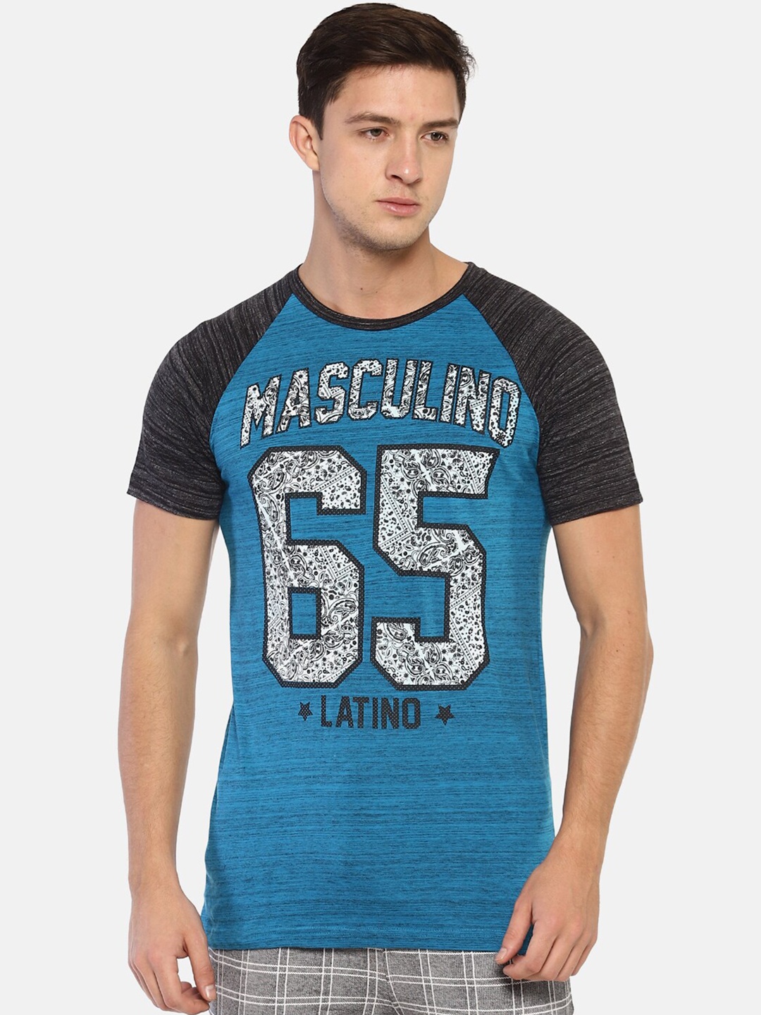 

Masculino Latino Plus Men Blue & Black Typography Colourblocked Cotton T-shirt