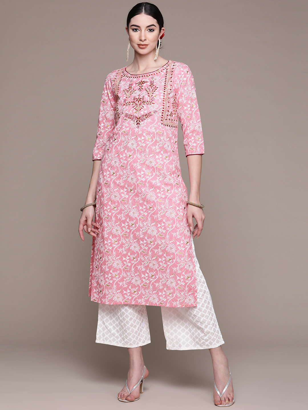 

Anubhutee Women Pink Floral Printed Thread Work Pure Cotton Kurta with Palazzos