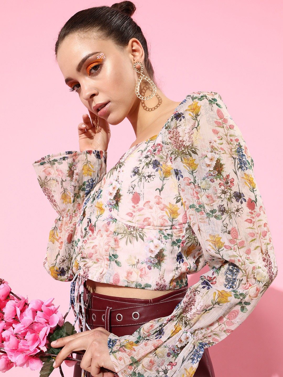 

MAGRE Women Off-White & Pink Floral Crop Top