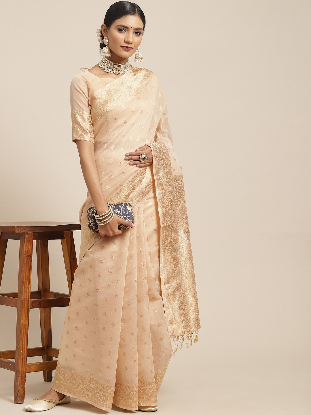 

Saree mall Cream-Coloured Floral Banarasi Saree