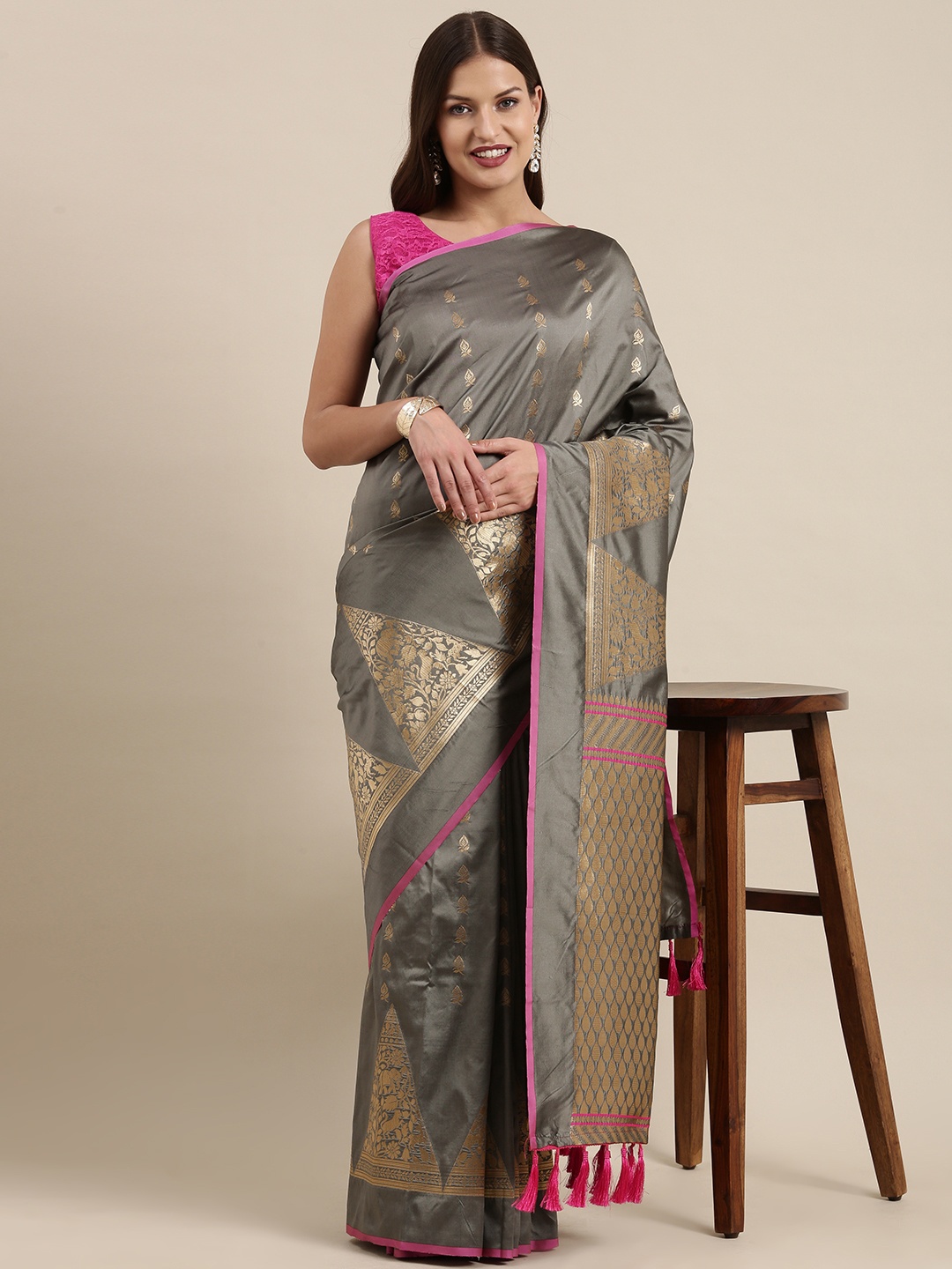 

VASTRANAND Grey Zari Silk Blend Banarasi Saree