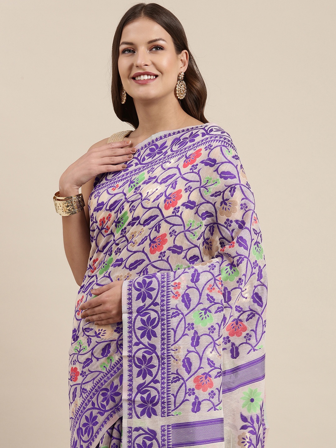 

VASTRANAND Purple & White Floral Zari Silk Cotton Jamdani Saree