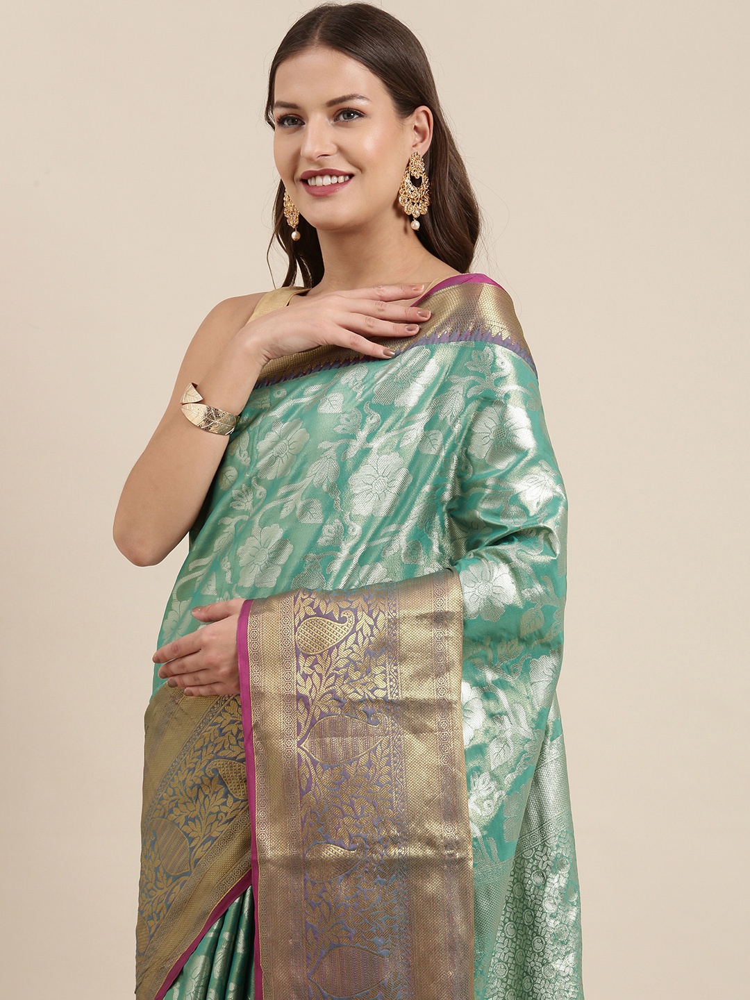 

VASTRANAND Blue Floral Zari Tissue Kanjeevaram Saree
