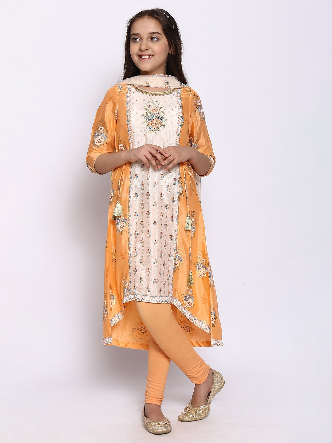 AURELIA Girls Peach-Coloured Floral Printed Kurta With Dupatta