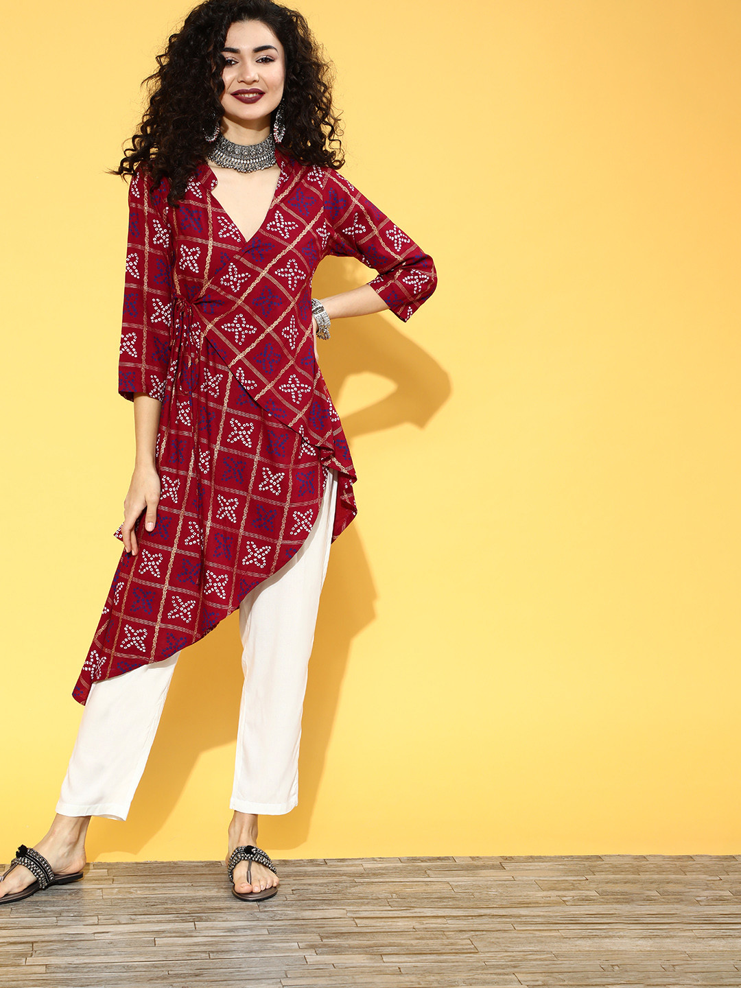 

InWeave Bandhani Viscose Rayon Asymmetric Hemline Kurta Set, Maroon