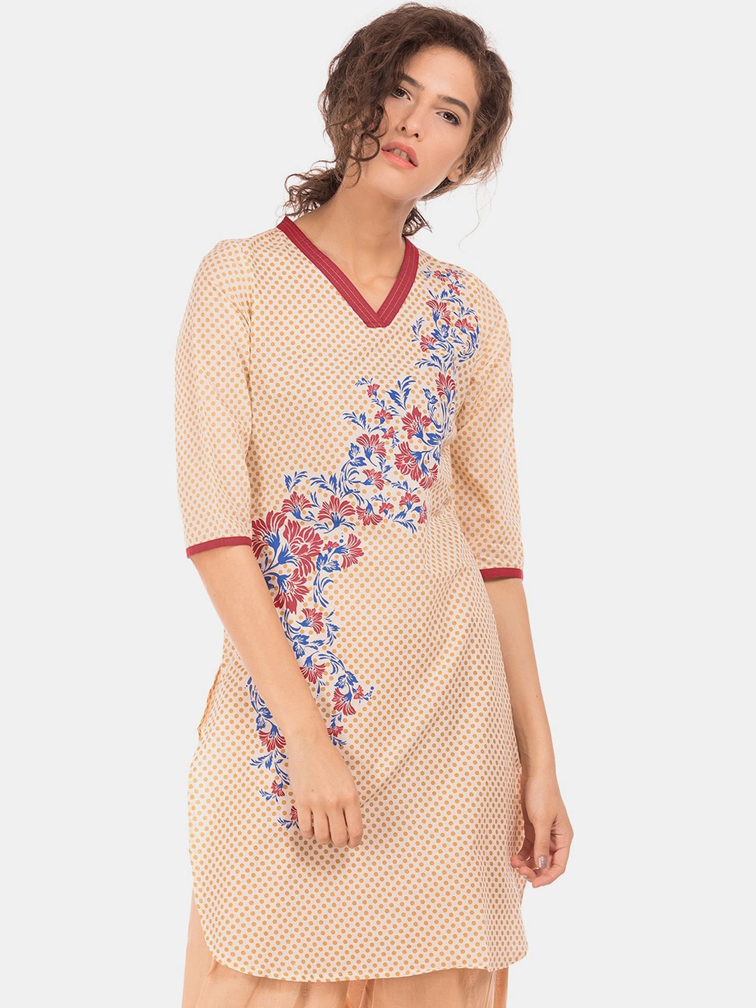 

Karigari Women Maroon Floral Printed Kurta