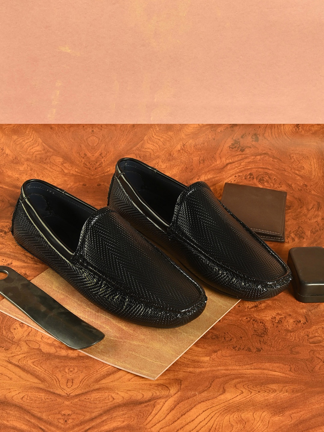 

El Paso Men Black Solid Regular Formal Loafers