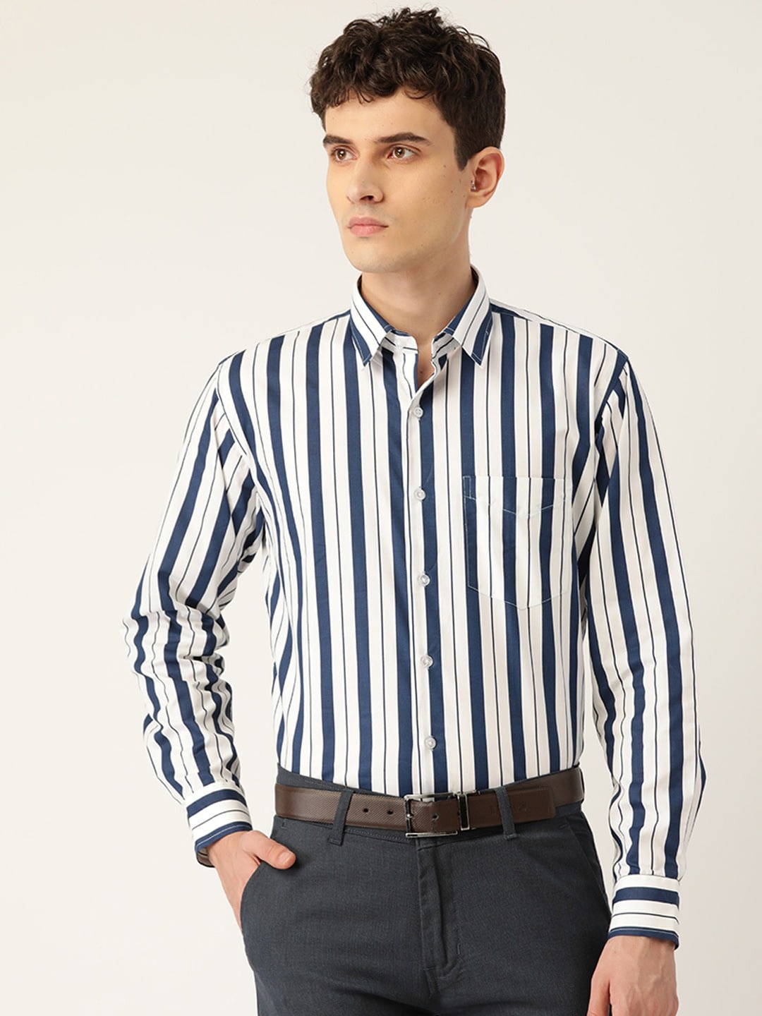 

Hancock Men White & Navy Blue Slim Fit Striped Pure Cotton Formal Shirt