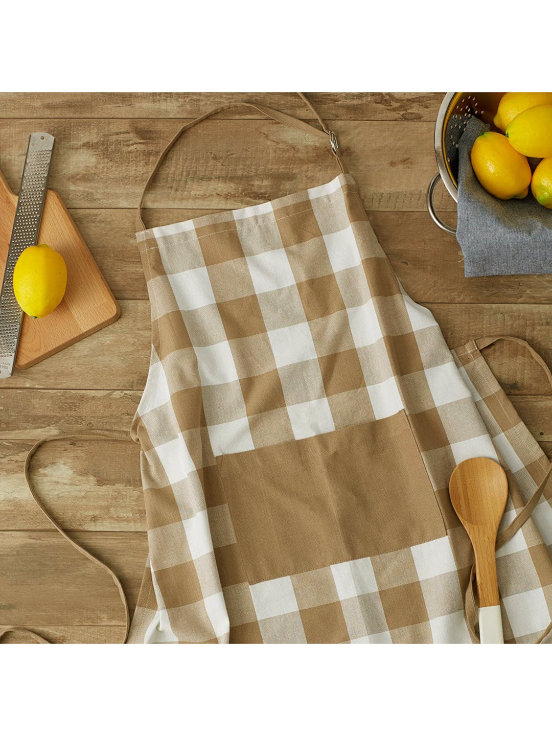 

Lushomes Beige & White Checked Cotton Kitchen Apron