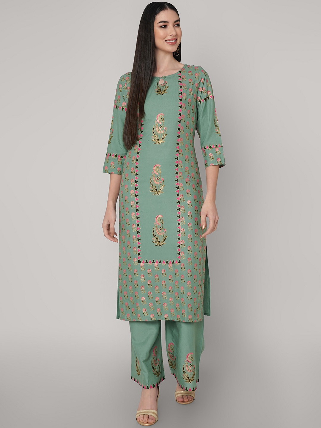 

ORTANGE Women Green Floral Printed Kurta with Palazzos