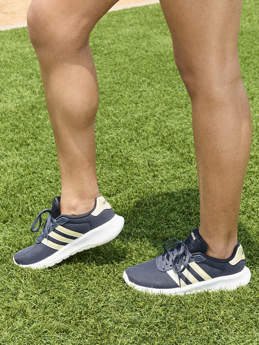

ADIDAS Women Navy Blue Solid Lite Racer 3.0 Sustainable Sneakers