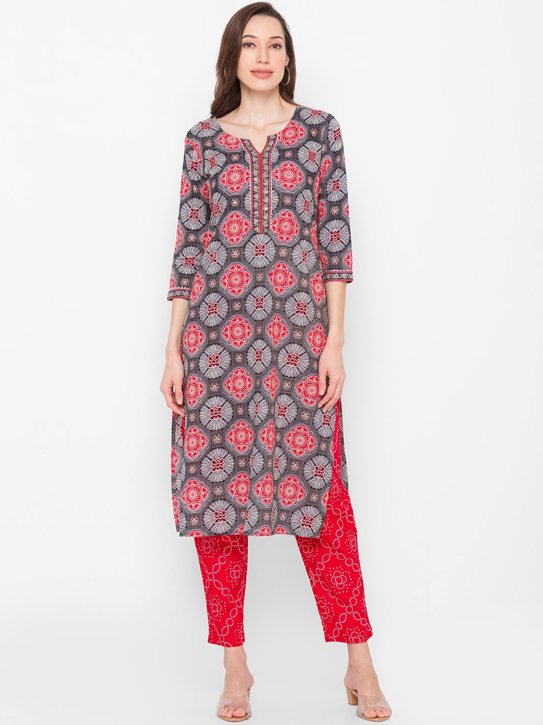 

Globus Women Black Ethnic Motifs Printed Pure Cotton Kurta with Trousers