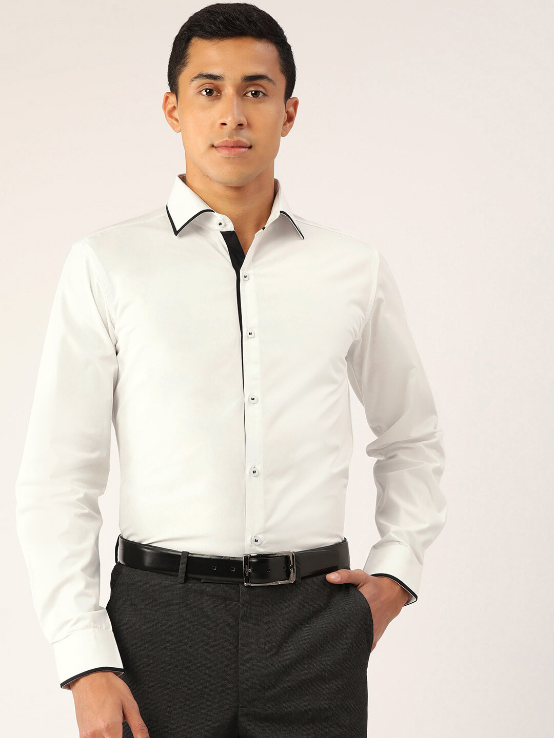 

Molly & Michel Men White Slim Fit Cotton Casual Shirt