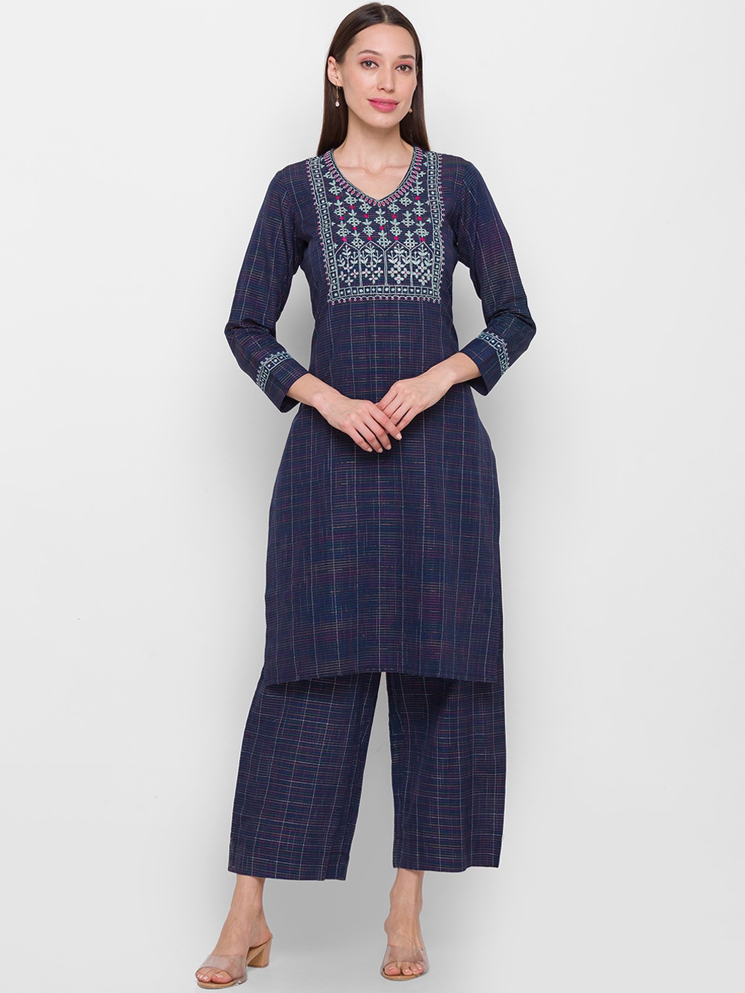 

Globus Women Navy Blue Ethnic Motifs Empire Thread Work Kurti with Trousers