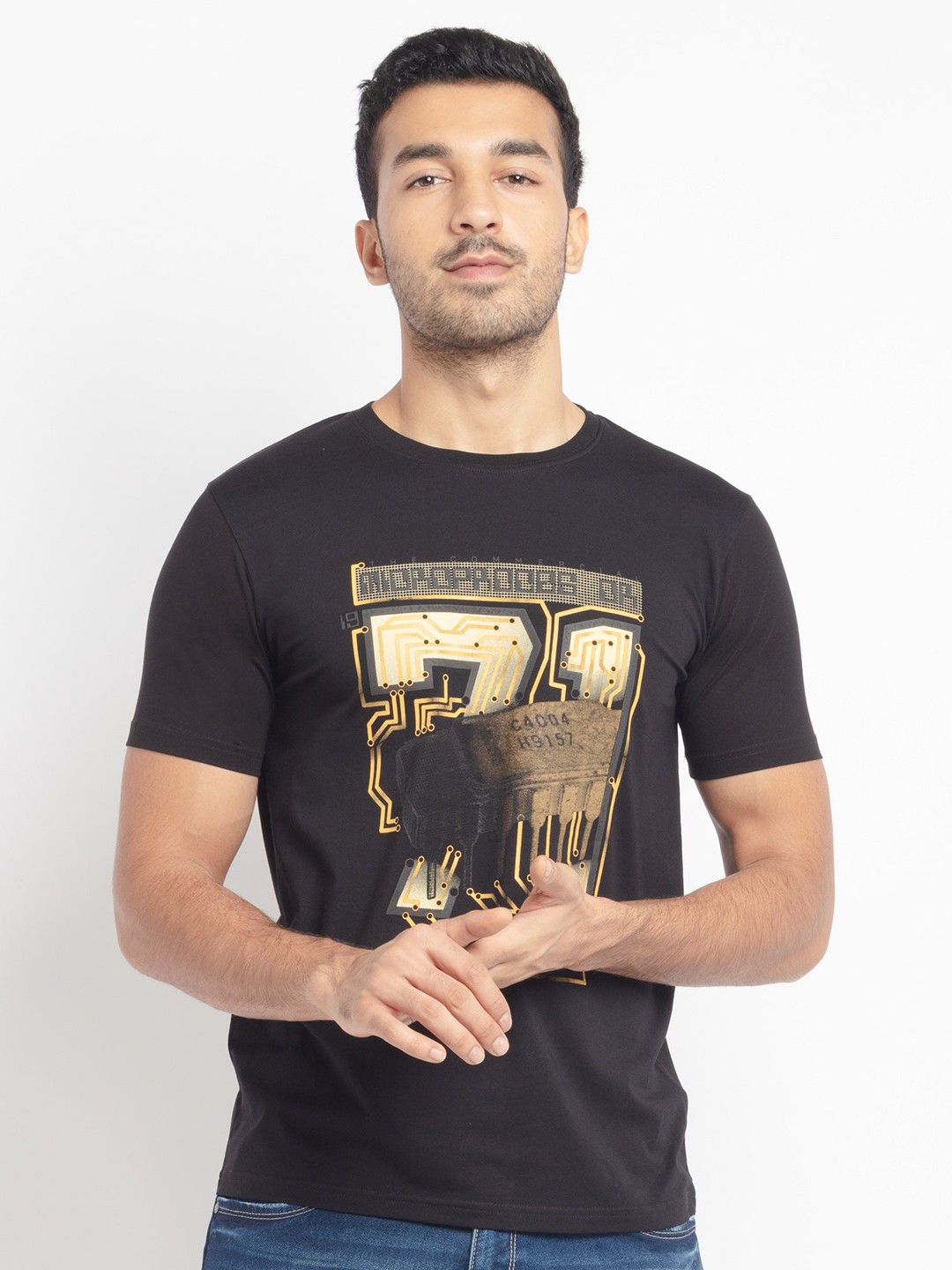 

Status Quo Men Black Graphic Printed Round Neck Cotton T-shirt