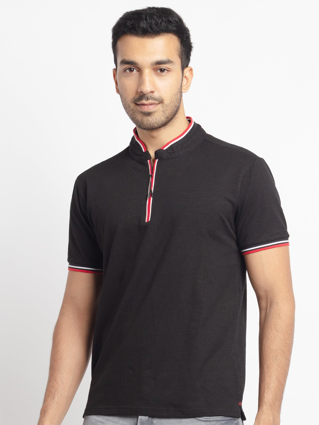 

Status Quo Men Black & Red Mandarin Collar T-shirt