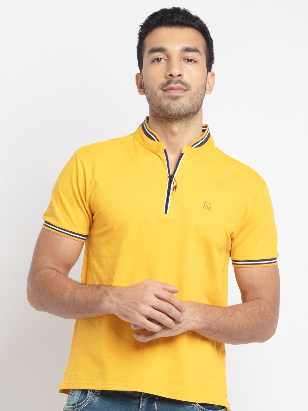 

Status Quo Men Yellow & Black Mandarin Collar T-shirt