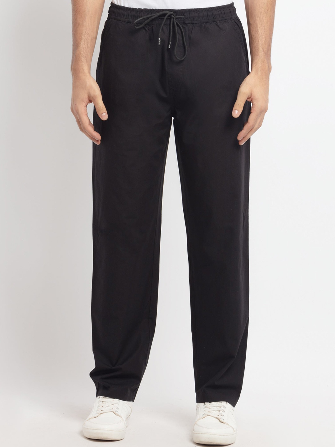 

Status Quo Men Black Solid Cotton Trackpant