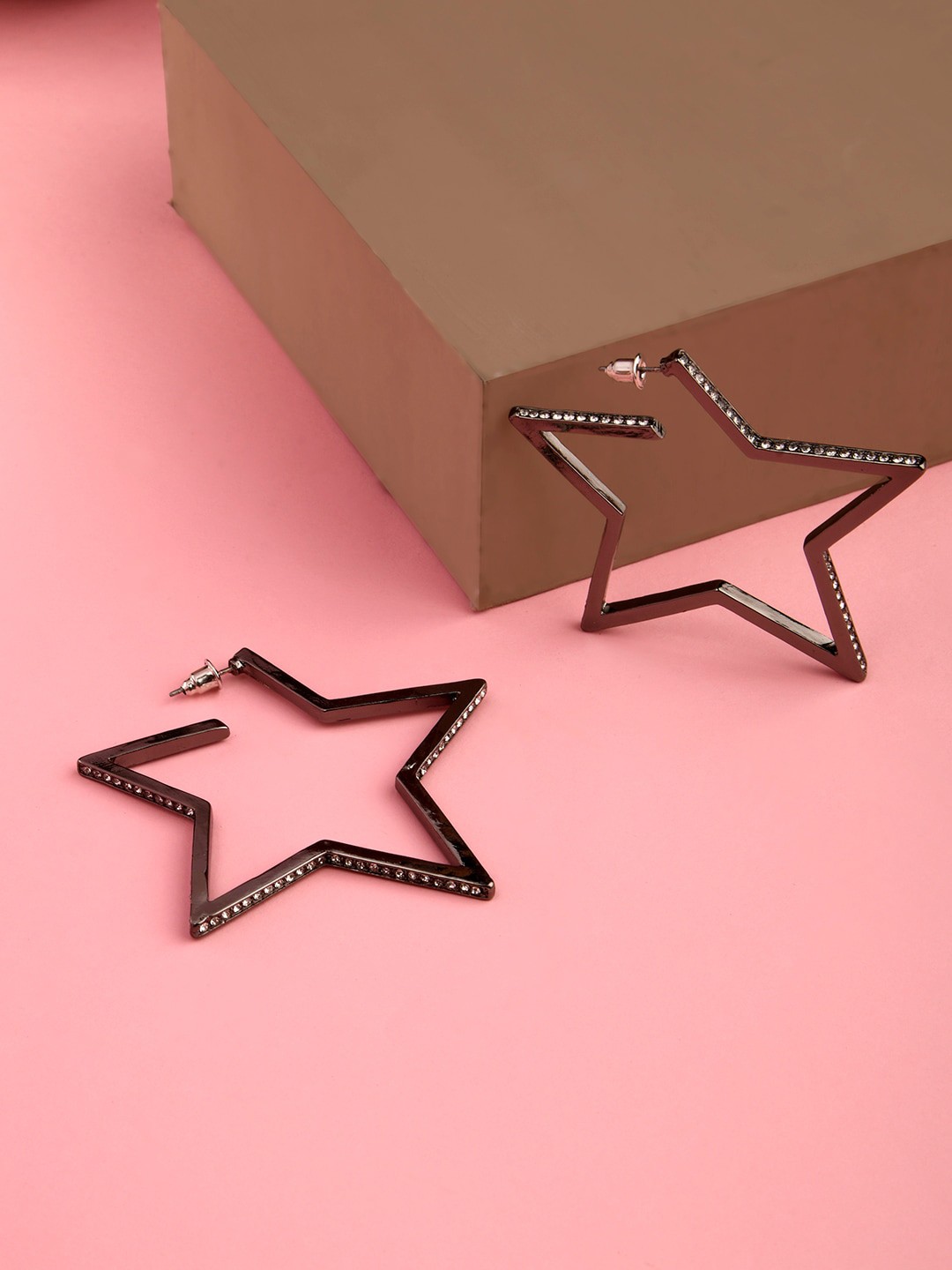 

Lilly & sparkle Black Star Shaped Hoop Earrings