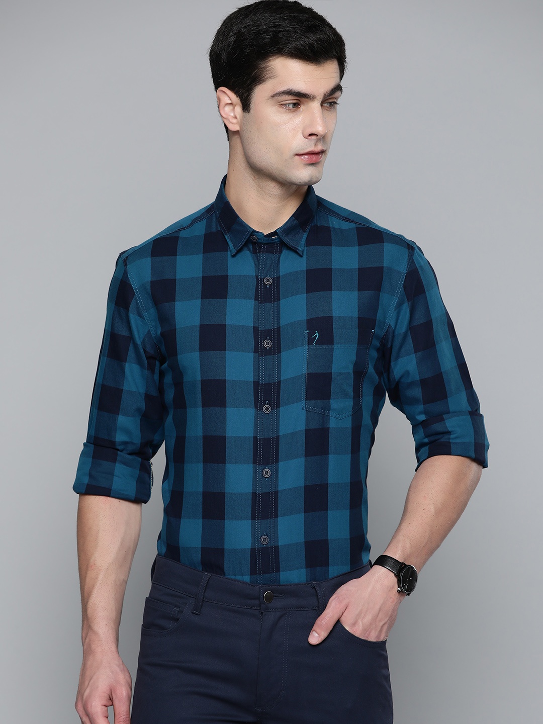

Indian Terrain Men Blue Pure Cotton Slim Fit Buffalo Checks Checked Casual Shirt