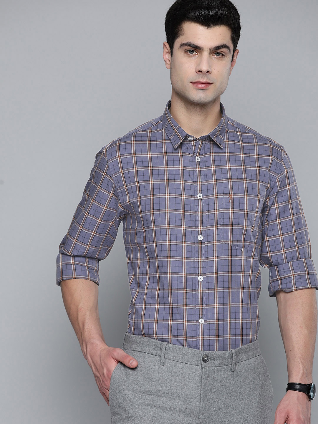 

Indian Terrain Men Grey & Brown Pure Cotton Slim Fit Tartan Checks Checked Casual Shirt