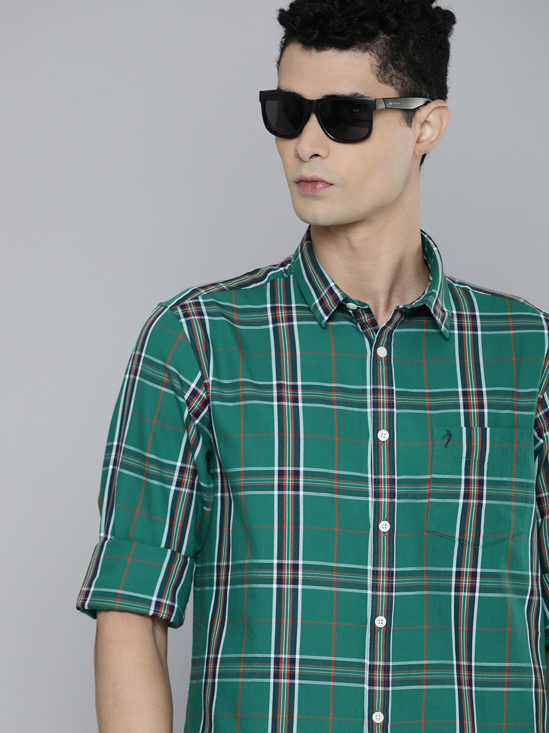 

Indian Terrain Men Green & White Slim Fit Tartan Checked Pure Cotton Casual Shirt