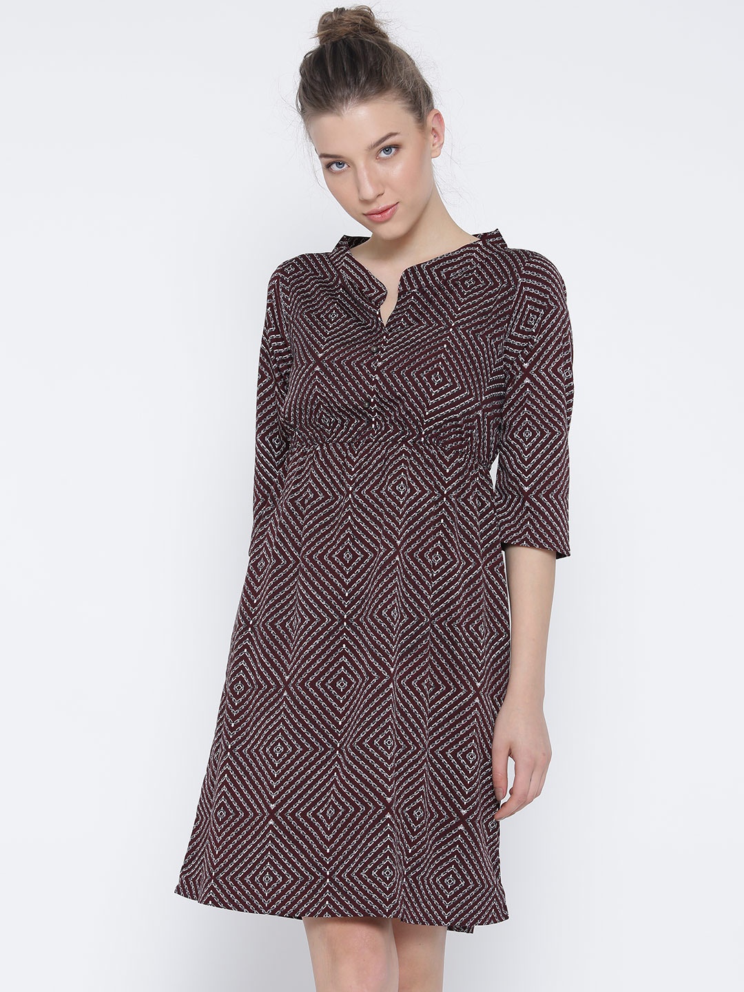 

Sera Women Burgundy Printed Fit & Flare Dress